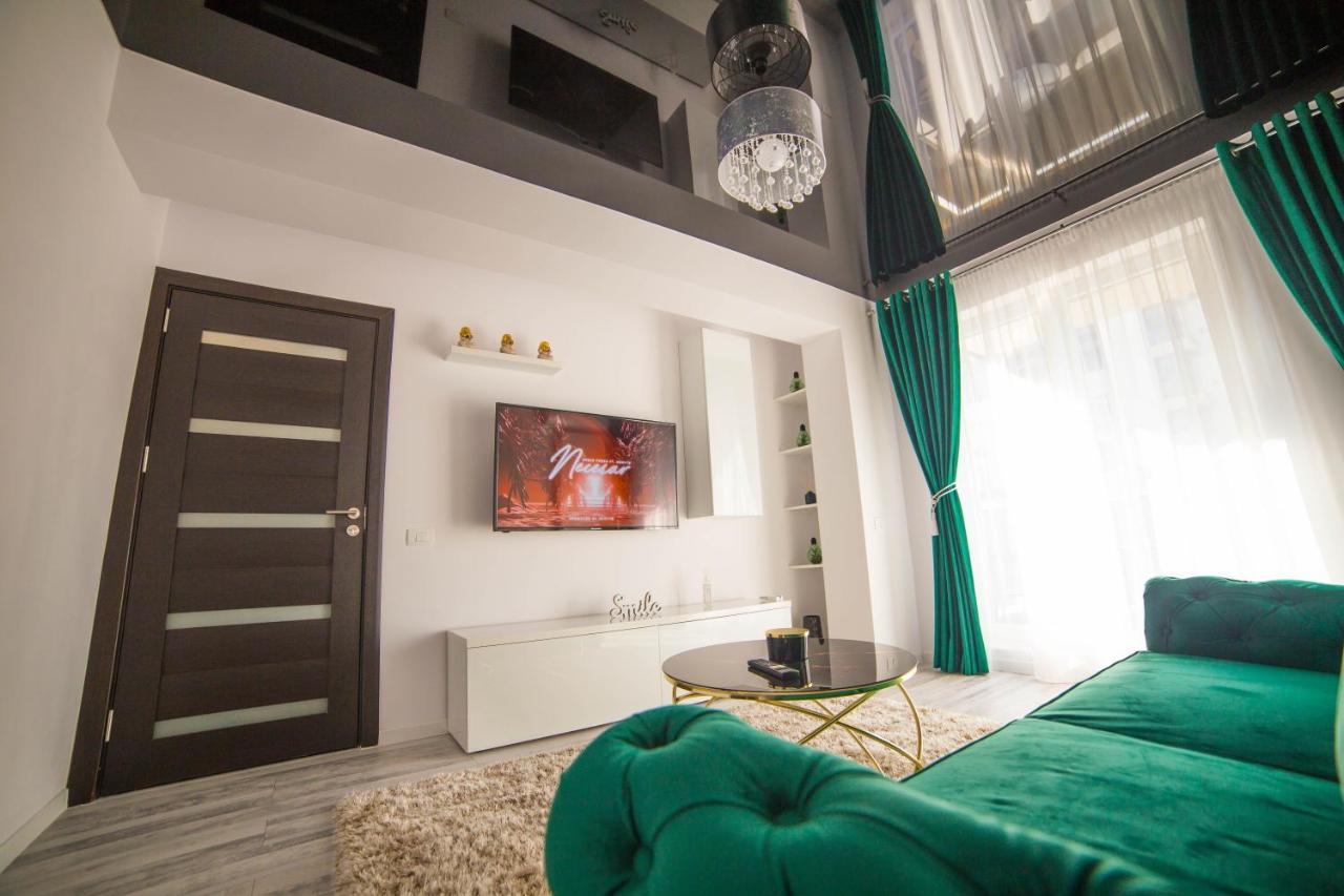 Toto'S Apartment Constanta Bagian luar foto