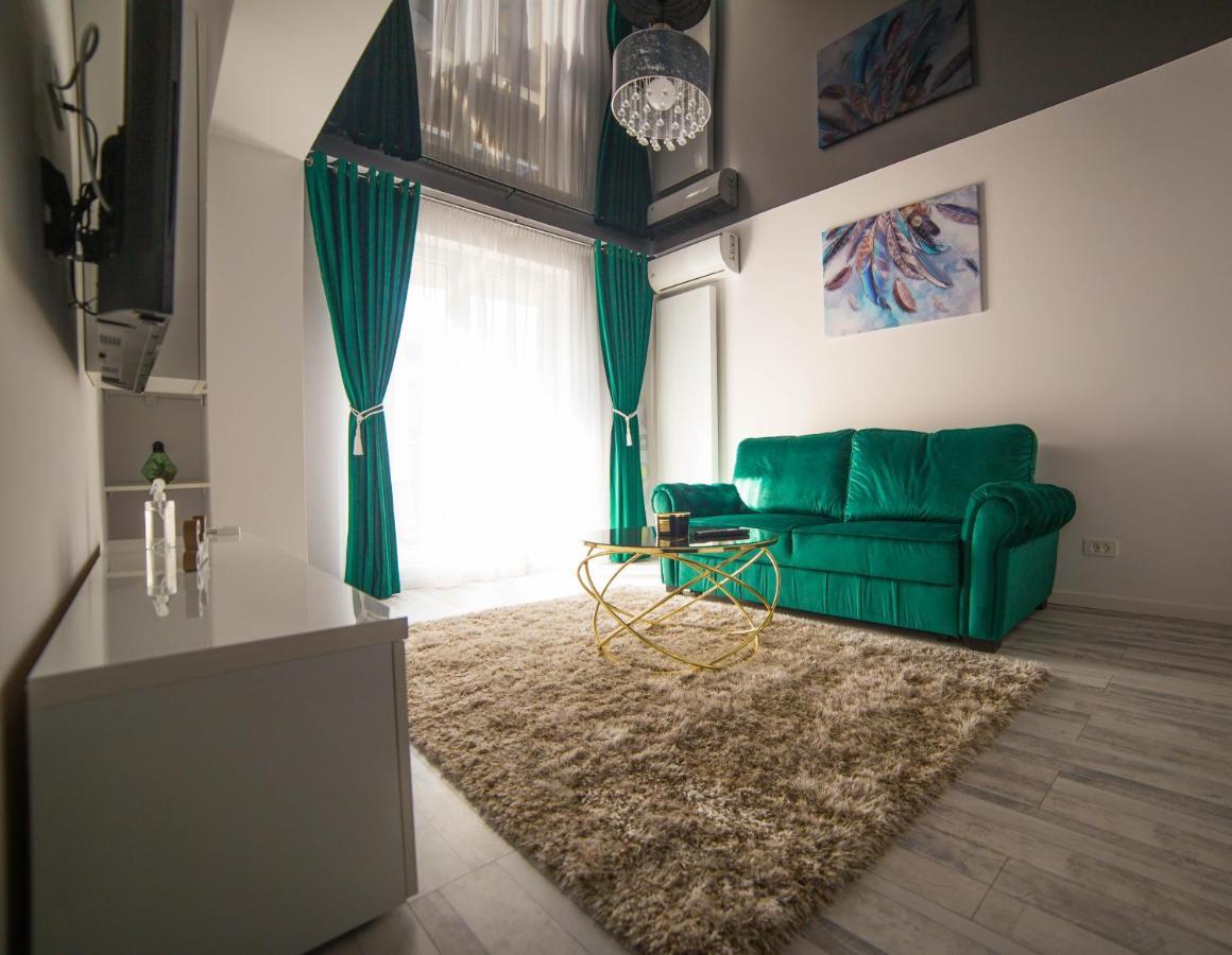Toto'S Apartment Constanta Bagian luar foto