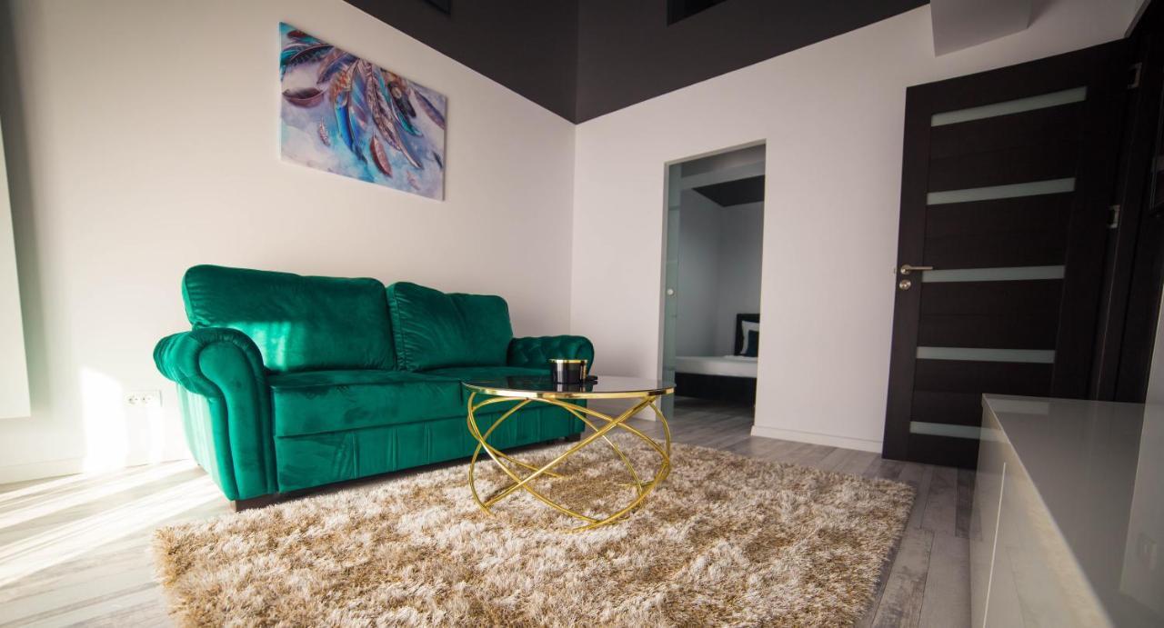 Toto'S Apartment Constanta Bagian luar foto