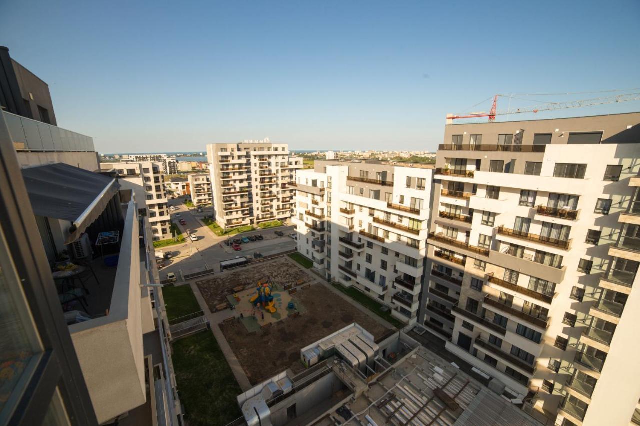 Toto'S Apartment Constanta Bagian luar foto